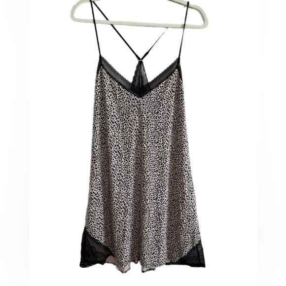 Victoria's Secret Animal Print Chemise with Black Lace NWOT - Picture 3 of 9